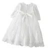 Robes de baptême Bébé robe baptiste blanche pour enfants hiver longue dentelle de Noël moelleux chapeau de Noël fleur fille mariage princesse nouveau-né Q240507