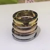 مصمم خاتم ذهبي 18K للمرأة عالية الجودة من الفولاذ المقاوم للصدأ للنساء الرسمي النسخ الرسمية للمجوهرات المطلية بالذهب هدية حلقة رائعة مع صندوق 051