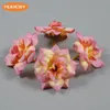 50 stcs 26Colors Silk Rose Flower Heads Home Simulatie Bruiloft Decor voor Scrapbooking Handicraft Festival Decoratie 240422