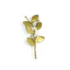 Broszki vintage broszka brązowa farba natryskowa naturalizm słodkowodnych perły Myrtle Flower Akcesoria Corsage