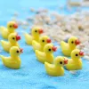 Miniaturen 100 van de Mini Resin Ducks Tiny Ducks Miniature Animal Figures for Diy Craft Micro Landscape Garden Aquarium Dollhouse Decoratie