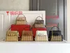Tasarımcı Çanta Lüks Tote Çanta Under Emfed Bag Moda Deri Çanta Kadınlar Mini Çanta Zinciri Çanta Çapraz Koyu Çanta Çok yönlü çanta klasik stil çanta 2024