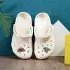 Beroemde klassieke clogcroc -ontwerper Sandalen Kids Toddlers Slippers Clogs Slides Flat Mules Kid Summer Beach schoenen Sandels Sandels Jibbitz Charms Accessoires