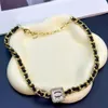 Perle Chains Designer Collier Pendant 18K Gold Titane en acier inoxydable Marque Pendants Men Femmes Choker Cisstal Colliers Bijoux Cadeau