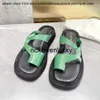 Row Ultra Light〜The * Row New Outdoor Courpection Fashion Leather Cross Band Thick Sole Open Toe Flip Flops for Women NQT8