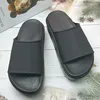 Designer Famous Brand Chaussures nouvelles pantoufles sandales pantoufles Aron épais antidérapant Soft Sole F mode g pantoufles de famille pour femmes Herringbone Slippers Ins