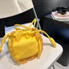Torby projektantów Kobiety moda dla kobiet torba klasyczna skórzana torba na sznurku mody Solid Color Cloud Bag