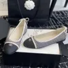 Designer Sandal Classic Channel Flats Ballet Shoes Cclys Loafers Sandal Spring och Autumn Cowhide Dance Shoe Fashion Women Black Flat Boat Lady Leather Lazy 392