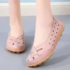 Sandals Chaussures pour femmes pour les plats d'été en cuir doux Slip sur les mocassins décontractés Mocasins infirmiers Zapatos Mujer