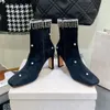 JC Jimmynessity Choo Square Luxury High Head High Heeled Quality Designerstiefel sexy echte Lederperlen obere Bohrkette Stiefel Stiletto Heels Schafsfutter a 531n