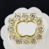 Vogue Men Projektant Women broszki 18K Gold Splated Crystal Rhinestone Letter Lett Jewelry BroOlch Charm Pin Wedding Party Ubranie Akcesoria
