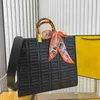 Umhängetaschen 10A Sonnenschein Tasche Luxus -Verlaufs -Designer Snakeskin Handtaschen Handnähte Schildishell Großer Einkaufsbeutel Roma Buchstaben Mode Frauen Tasche