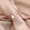 Bagues de mariage skyrim coeur croix ouverts anneaux pour les femmes en acier inoxydable orage de couleur amulette chrétien joelrie de prière bijoux cadeau nouveau dans