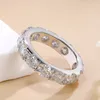 Luxe mannen Women Ring Jewelry 925 Sterling Silver 18K White Gold Pass Test 4mm Ronde Moissanite Diamond Ring voor mannen Women Leuk cadeau Maat 5-11