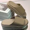 vrouw slippers mode sandalen strand dikke bodem slipper luxe designer platform alfabet dame lederen platte dia's 01