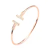 Bracelet pour femmes en cristal de haute qualité à la mode et polyvalent simple doublé avec des femmes fraîches avec un tiffani commun