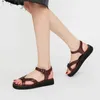 Lässige Schuhe Schwarze echte Lederschnalle Strand Sandalen Marke Designer Sommer Open Tobe für Frauen Damen dicker Einzelpatronen