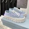 Geborsteld lederen sneakers voor mannen dames plat bodem wit platform schoenen klassieke schoenen sneaker designer ontwerper hoogwaardige tennisschoen trainer mode T26