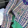 Magliette da donna Merte europee colorate migliaia di uccelli in maglia Cardigan Women 2024 Autunno e inverno Round Fanhi