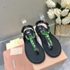 Riviere Sandals Designer Flippers Mulheres deslizamentos de veludo sapatos de couro de veludo sandálias de tanga casual lâminas de praia de verão