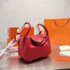 10a Herman Totes Luxurys Messenger Diseñadores de bolsas Bolsas para mujeres bolsas de bola de masa con diseñador de oro Bolso de cuero real Bolsos cruzados de alta calidad Mini Soft C 664