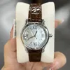 2024 Classic Diamond Little Green Watch Light Luxury Watch Women's Valentine's Day Present till Girl Friend Quartz Automatisk klocka läderklocka Band födelsedagsfest