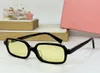 Lunettes de soleil pour dames pour l'été populaire 11z créateur de mode Élégant style extérieur UV400 Anti-ultraviolet Retro Plate acétate Square Full Fild Box Random