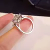 Brand Designer New Moissanite Anneau Sterling Silver Ring pour les amants Engagement Saint Valentin de Noël de la Saint-Valeur de Noël