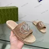 2024 Nuovo G Straw Weave Slipper Designer Sandals Platform Slides Muls Crystal Mule Womans Summer Fuggio Flops Flip di fondo Spesso cursore Piscina Speach espadrilles