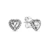 Stud Hot Vendre 925 Boucles d'oreilles en forme de coeur exquises en argent sterling classiques et charmants cadeaux de bijoux luxueux et charmants Q240507