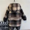 Vestes Fulne d'hiver d'automne pour garçons Trench pour enfants Vêtements de 2 à 10 ans à capuche à capuche à plaid à coudre