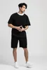 Шипленная футболка Miyake для мужчин летняя одежда с коротким рукавом простые футболки моды черные рубашки круглый воротниц в топ 240507