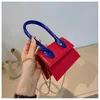 Sacs à bandouliers Coumure de couleur Pute Pu Cuir Crossbody for Women Design Simple Lady Mini Tote Lips à main sacs à main A096