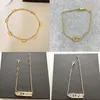 Boucles d'oreilles classiques Vente Bracelet à la mode Bracelet Retro Style Designer New Celi Bangle Paris Bracelets pour femmes Gérotage de la Saint-Valentin Gold 18K