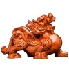 Rzeźby Solid Drewno Mascot Pixiu Ornament Chińskie Lucky Bestia Domowa salon sypialnia