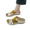 Slippers 2024 Summer feminino feminina fivela sólida decoram sapatos abertos para mulheres anti-lixo de couro casual retro