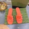 Sandalias de diseñador de mujer lujosas zapatillas planas de verano sandalias de playa clásica cubierta deslizante de goma zapatos casuales al aire libre