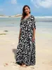 Taille plus boho Boho Black White Leopard Print Kaftan Beach Cover Ups for Women 2024 Summer Loose Caftan House Robe Q1609