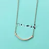 Hangende kettingen t familie glimlach ketting dik vergulde 18k gouden di glad gezicht diamant vol glimlachende gezicht neksen precisie kraag ketens sieraden voor vrouwen Q240507