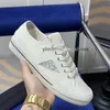 2024 Sneakers Superstar Do Old Dirty Sports Shoes Golden Fashion Men Women Ball Star Sapatos Casuais Couro Branco Capinho Luxo de Luxo 36-45 C1