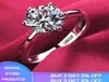 Mit Cericate nie verblassen 18K Weißgoldenring für Frauen Solitaire 2.0ct Round Cut Zirkonia Diamond Ehering Braut Juwelry7983385