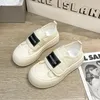 Spring New Little Shoes White Chaussures de planche pour femmes décontractées Velcro épaisse épaisse semelle basse élève Sports Sports BLAKC GAI GAI