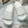 Designerskie buty Nowy styl kapcie sandałowe sandał macaron gęste dno bez poślizgu miękki dół moda g house kapcie Kobiety noszą klapki plażowe ins