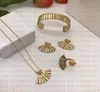 Modeontwerper kettingen v hanger banshee kop 18k goud vergulde armbanden oorbellen ringen verjaardagsfeestelijke verlovingsgeschenken 7580830