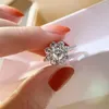 Brand Designer New Moissanite Anneau Sterling Silver Ring pour les amants Engagement Saint Valentin de Noël de la Saint-Valeur de Noël