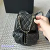 Vintage Designer 17/20 cm Mochila Caviar Matelasse Purse Mini Handbody Crossbody Monin Bag Cadena de aletas de lujo Viajes Viajes de compras VCOT