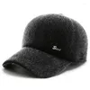 Ball Caps Men Outdoor Sport Faux Fur Baseball Cap Dad Hoed met oorbescherming plus fluwelen warme winterhoeden van middelbare leeftijd verdikte snapback L63