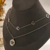Neuer Designer romantischer Liebesgeschenkkette Hochwertige Frauen Schmuck Langkette Luxusdesigner 18K Gold Platted Halskette Einfacher Mode -Anhänger Halskette