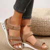 Klänningskor 2024 Solid Color Summer Women's Sandals Säljer Casual Fashion Air Cushion Botten Mid Heel