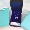 Colliers pendants t / dijiagao 925cnc mot imprimé Email Peach Heart Collier Bracelet Blue Pink Double Clavicule chaîne Q240507